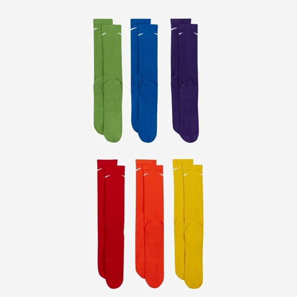 Nike Men's Vibrant Red Athletic Socks - Picture 2 of 3